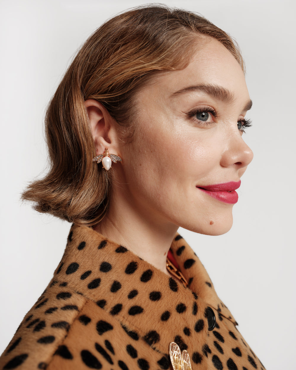Bee Earring - Gold/White