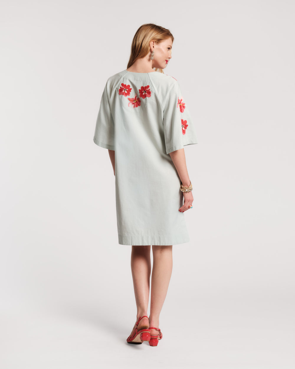 Charming Caftan Mini Georgia Embroidery Cotton Linen Light Blue/Red/Pink Frances Valentine