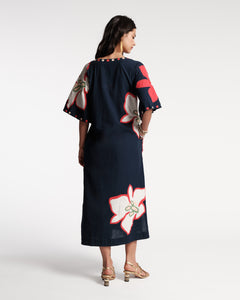 Delightful Embroidered Caftan Dreamy Daisies Navy - Frances Valentine