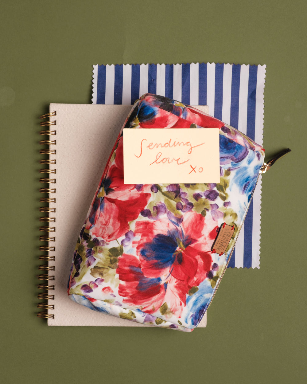 Small Cosmetic Pouch - Super Bloom