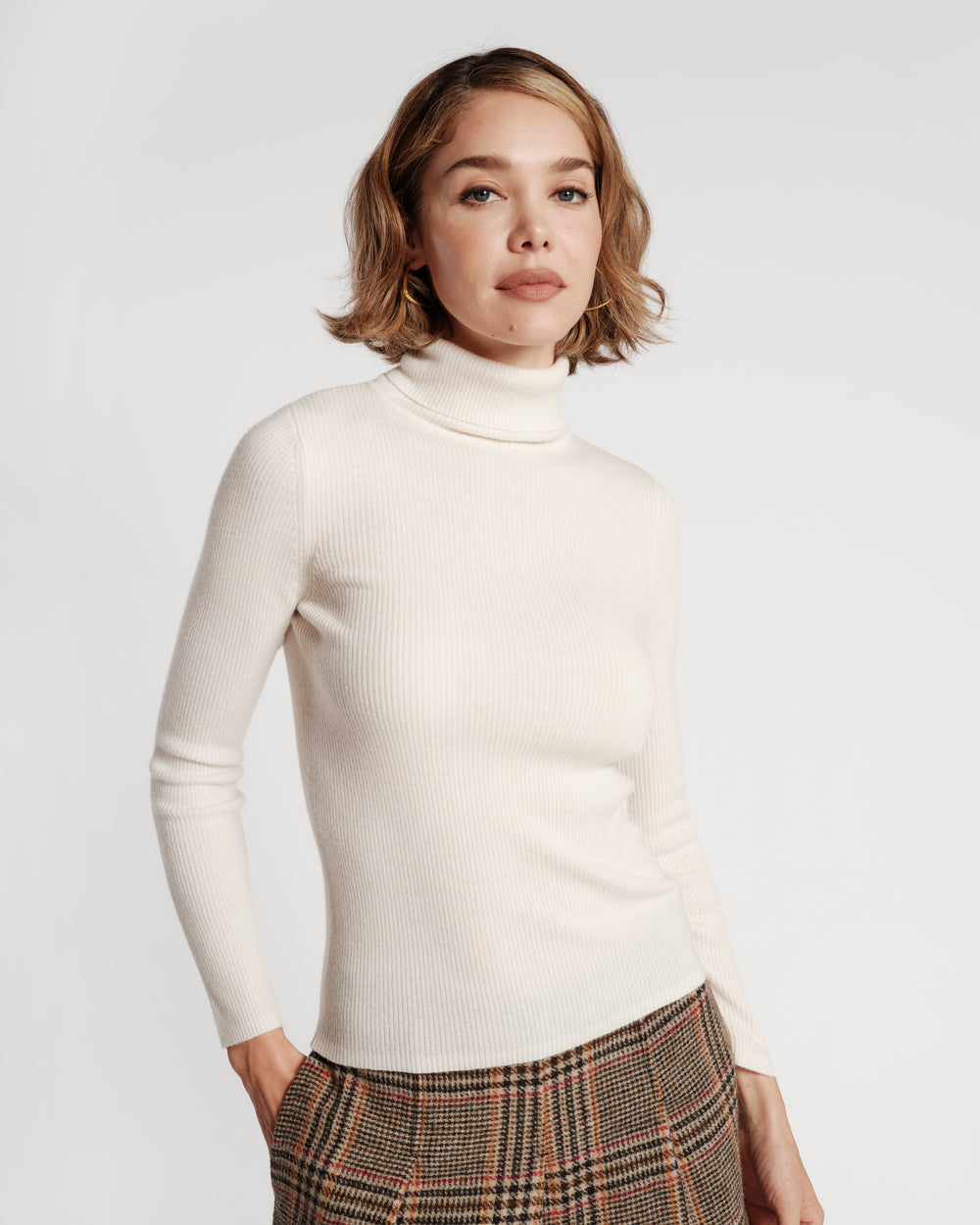 Merino Wool Blend Turtleneck - Oyster Frances Valentine