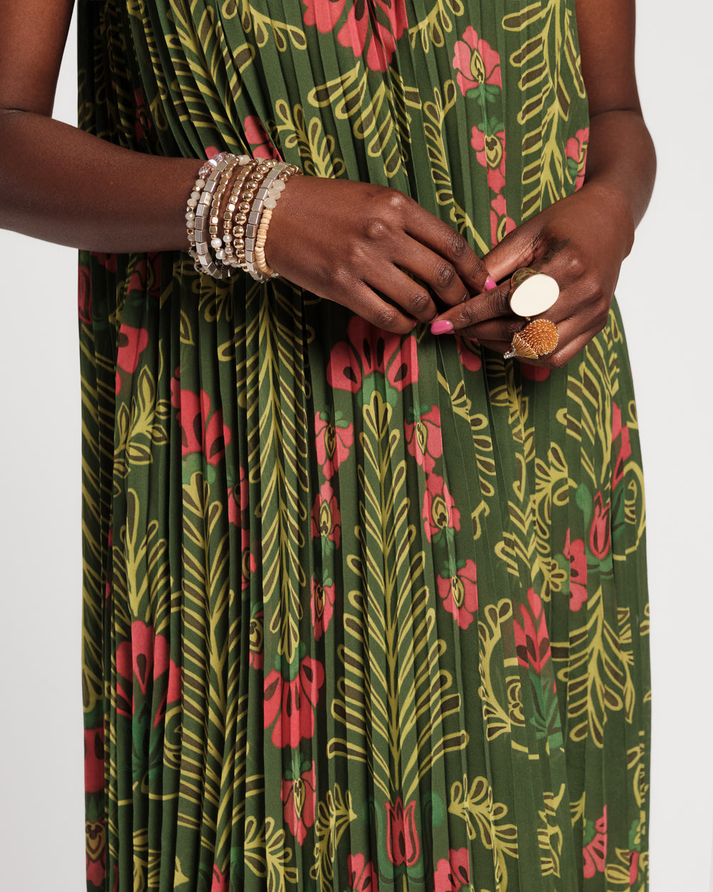 Slim Pleated Maxi Dress - Canopy Green L Slim Pleated Maxi Dress - Canopy Green L